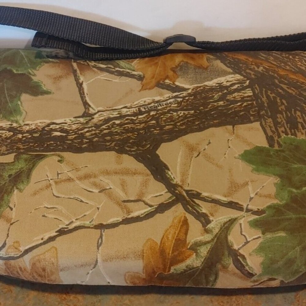NEW Hunters Specialties Inflatable Seat Cushion Treebark Camouflage Hunter USA